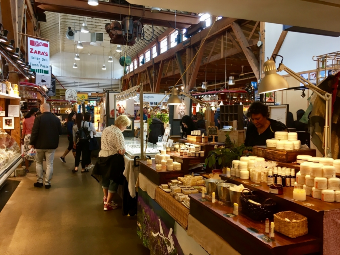 グランビルアイランド Granville Island