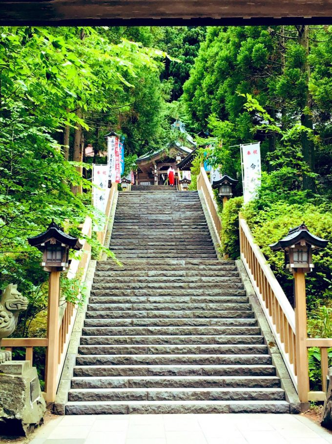 秋田 パワースポット男鹿 真山神社
