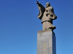 大師像