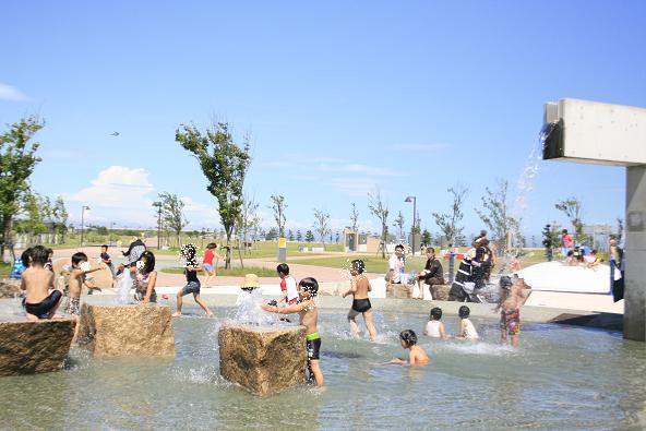 あれもこれも楽しめる『月見丘海水公園』