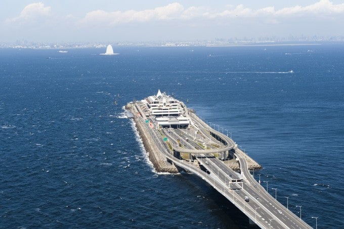 海ほたる
