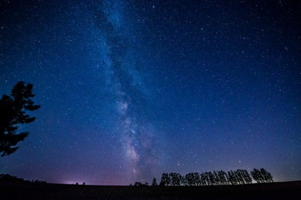 北海道 星空 マイルドセブンの丘（美瑛町 ）