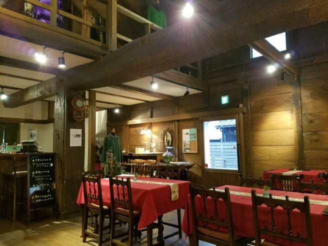 島根県　カフェ　蔵カフェおもひで屋