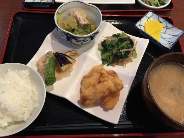 串かつ おばんざい とんとん