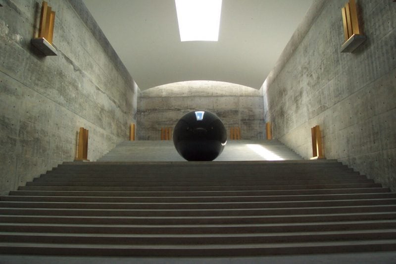 地中美術館