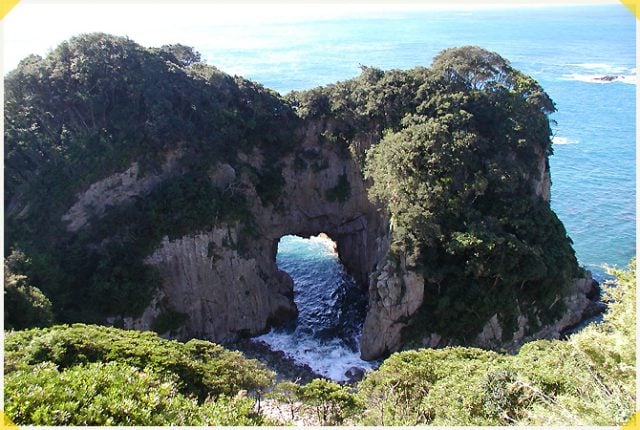 白山洞門