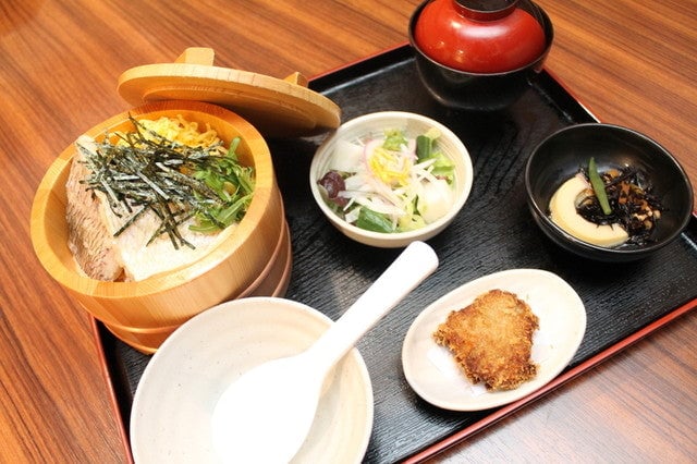 太田屋 鯛めし