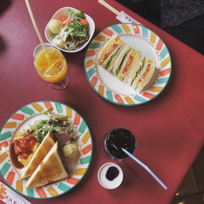 仏区里屋