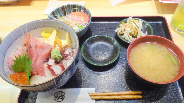 日暮里 絶品グルメ 刺身屋新太郎 本店