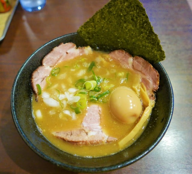 2位 らー麺 鉄山靠 瀬田本店