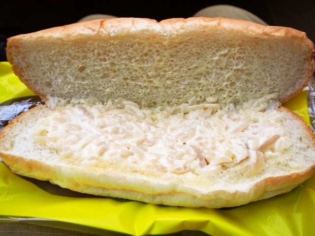 滋賀県のB級グルメ「サラダパン」
