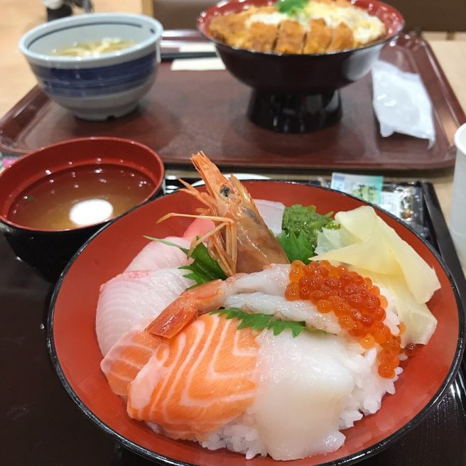 岡山 海鮮丼ランキング 魚魚彩