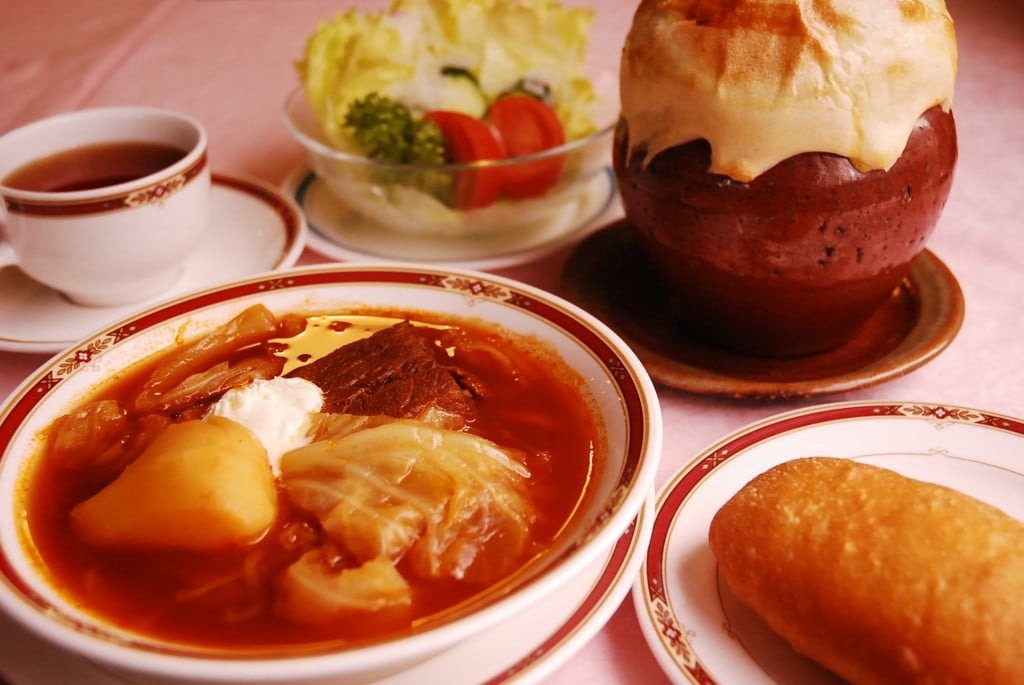 バラライカのロシア料理