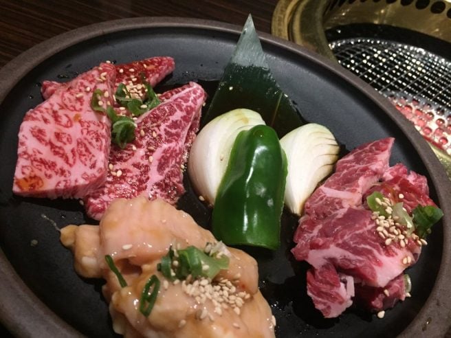焼肉ほんまもん 胡店