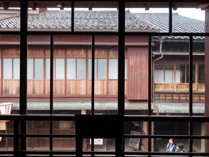 ひがし茶屋街で伝統工芸を知る