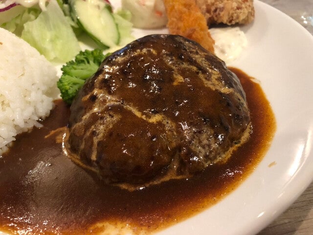 ダイニングキッチン風の丘