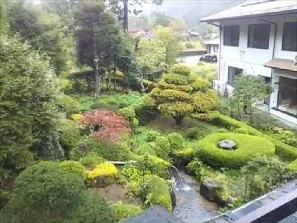 ニコニコ荘