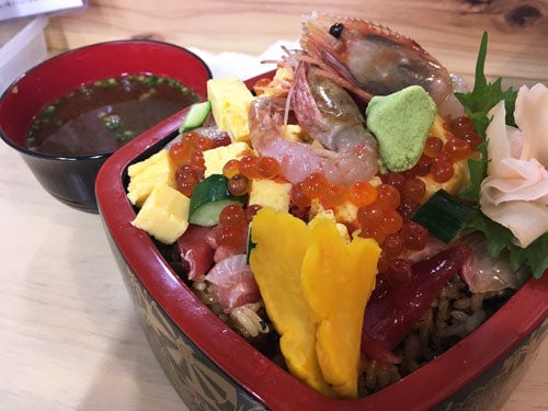 伊豆 和味逸品 おまぜ 海鮮丼ランチ