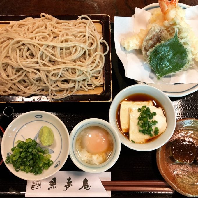 床並
