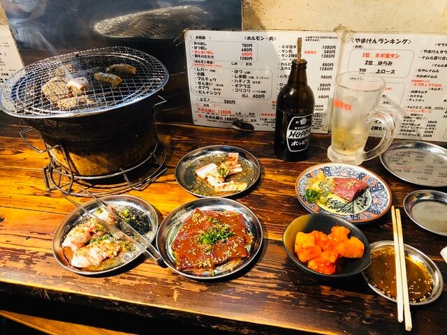 炭火焼肉 ホルモン やまけん