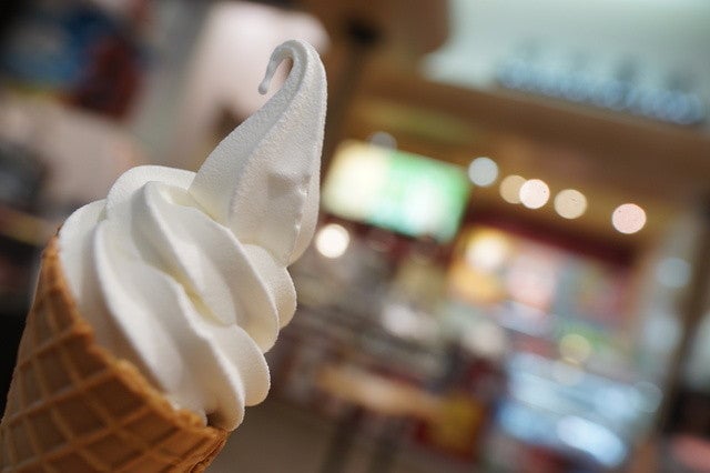 札幌ソフトクリーム 町村農場 大通公園店