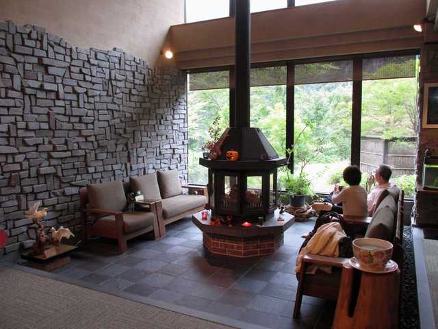 野の花山荘