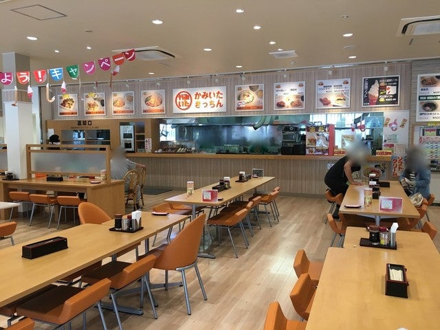 かみいたキッチン　フードコート