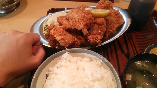 ファミリーレストラン堀井