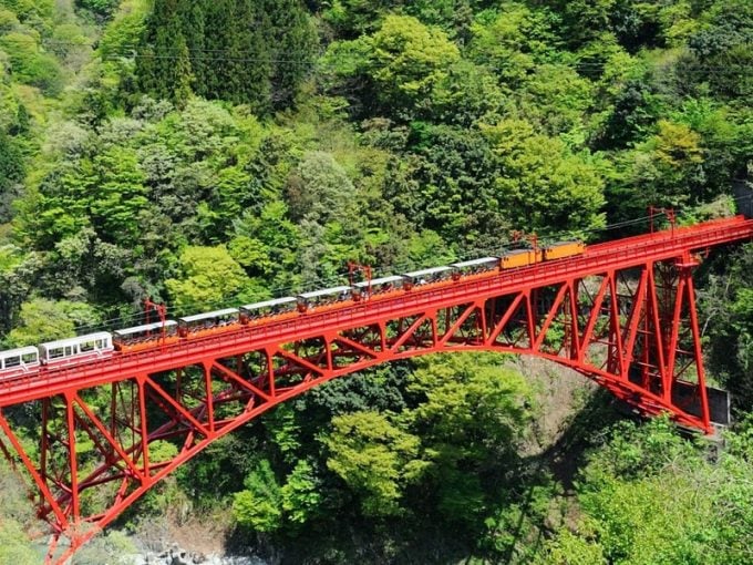 黒部峡谷鉄道