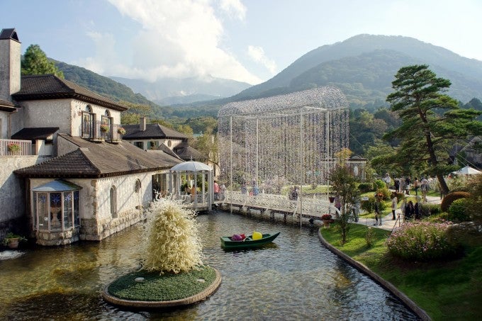 箱根ガラスの森美術館