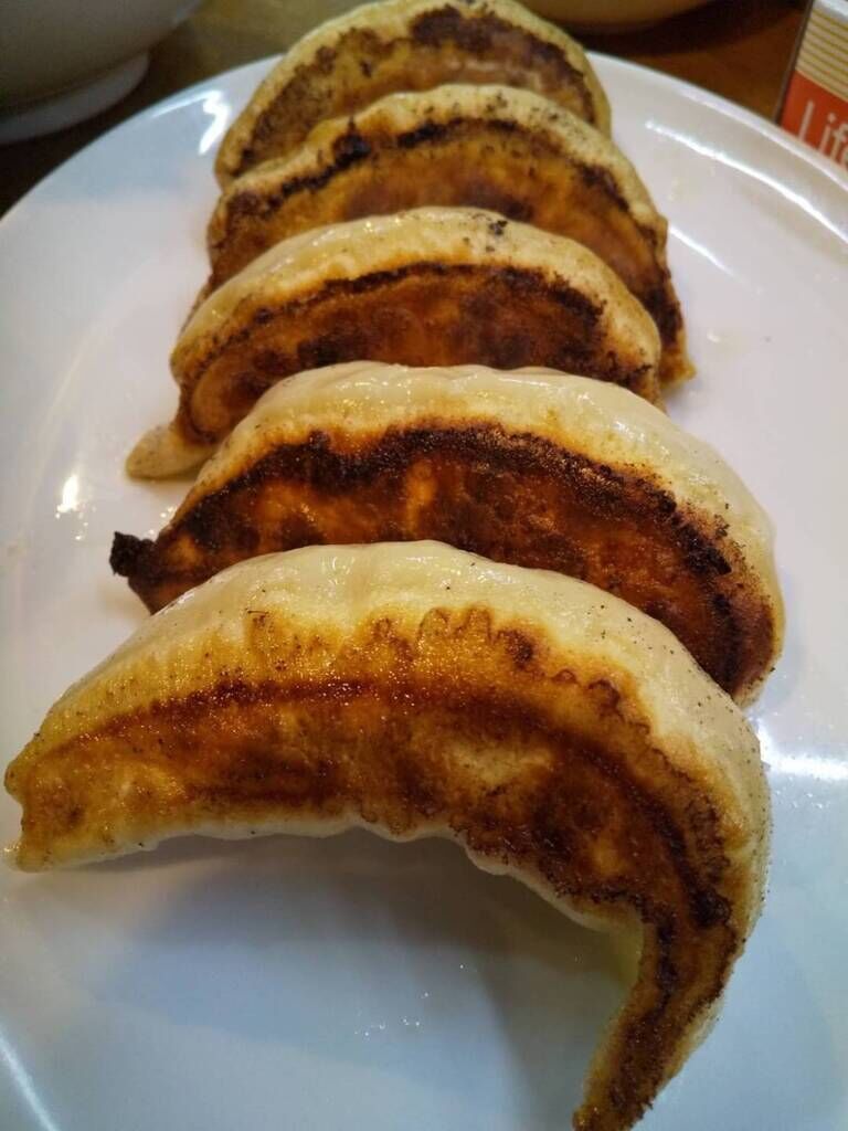 宇都宮デカ盛り ジャンボびっくり餃子 中華トントン.