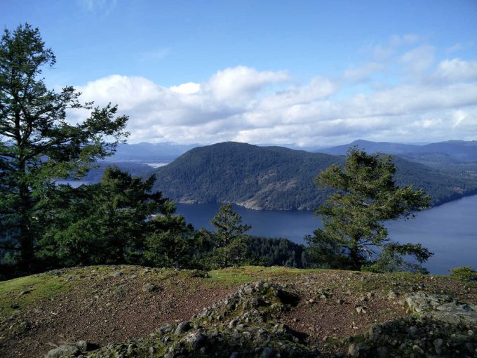 妖精が住む山として有名なMount Erskine（アースキン山）