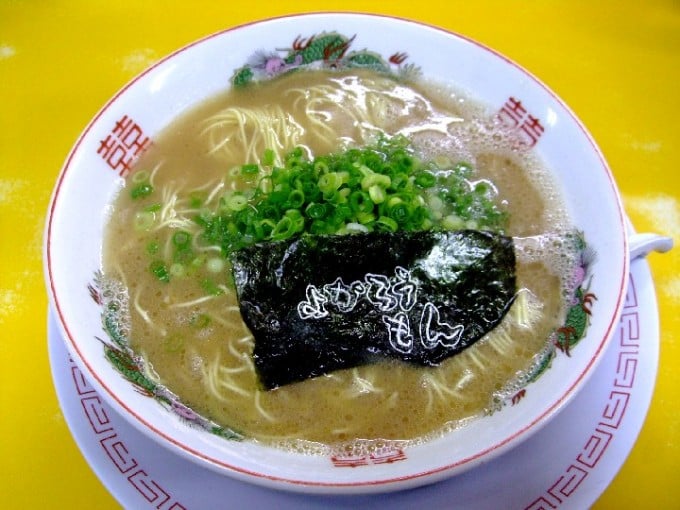 よかろうもん　豚骨ラーメン