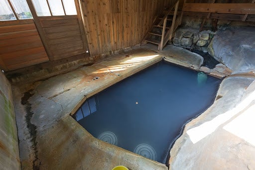 孫六温泉 石の湯